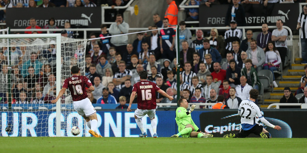 Janmaat fully focused on Newcastle after Dutch snub