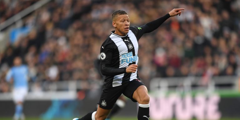 Dwight Gayle loan ‘unlikely’ as Newcastle seek £15m permanent exit