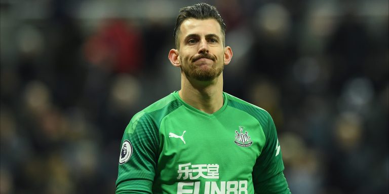 Newcastle fans react as pundit tips Dubravka to move to Chelsea