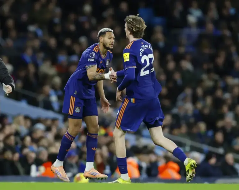 Newcastle: Joelinton backs Woltemade despite difficult start