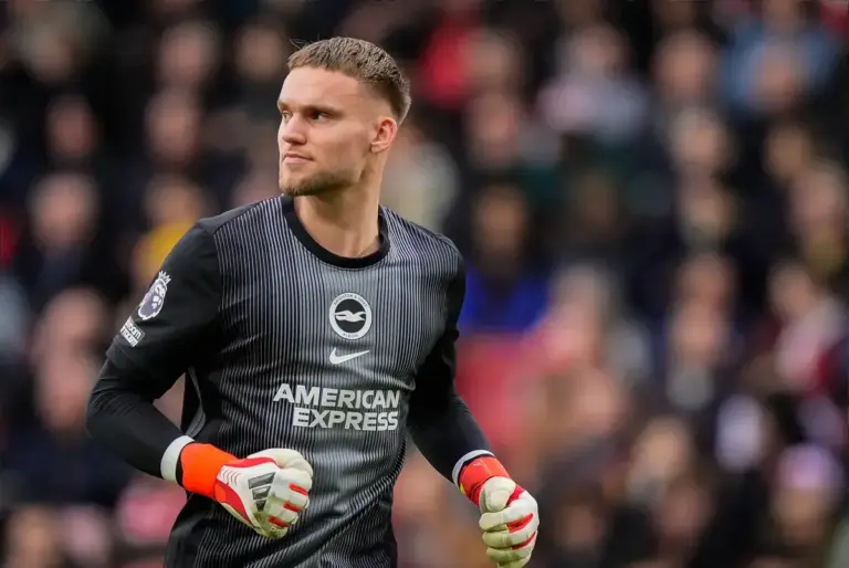 Newcastle told to cough up £50m for Premier League goalkeeper