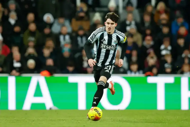 Ex-Chelsea man wowed by Livramento as Newcastle end Stamford Bridge curse