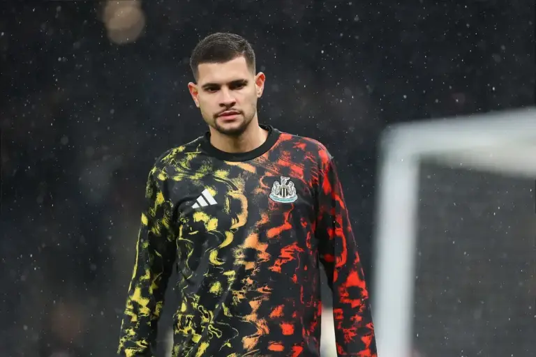 Newcastle: Luke Edwards rubbishes Manchester United ‘advanced talks’ for Guimaraes