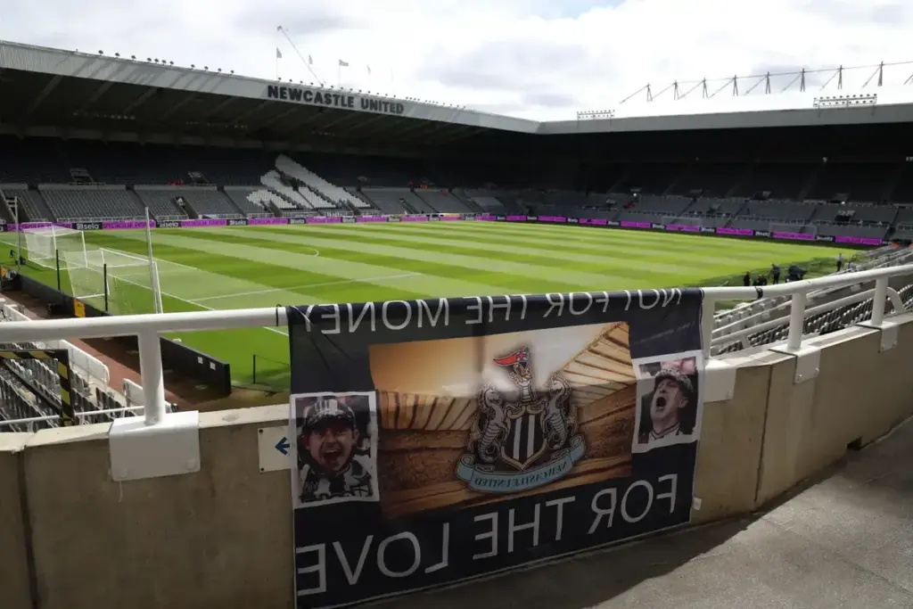 Arsenal and Liverpool £83m target absent from Newcastle United squad amid rumours