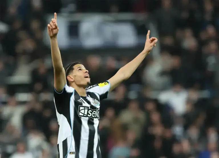 Newcastle: Osula Picks Up Award For Stunning Winner vs Manchester United