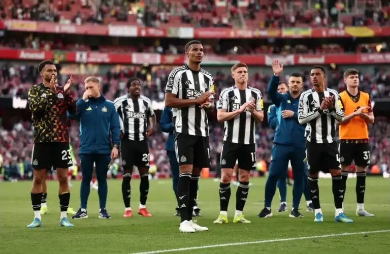 What Newcastle United star did after 20 seconds vs Arsenal highlights huge Eddie Howe issue