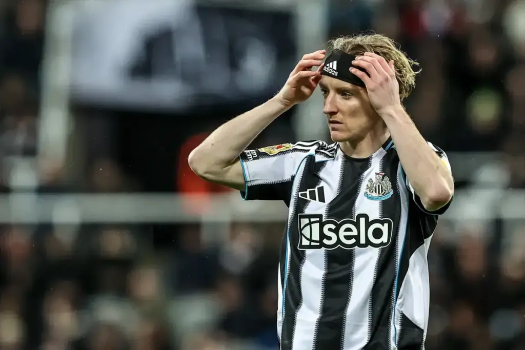 Newcastle Set To Recieve Offer From Arsenal For Anthony Gordon