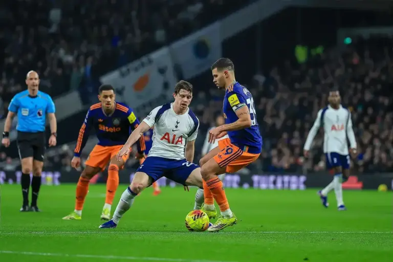 Newcastle United boost in £34m chase for Sandro Tonali replacement at Tottenham