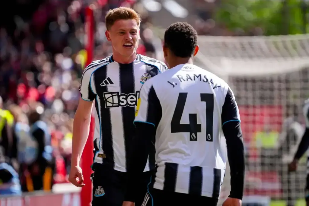 Ex-Tottenham star blown away by ‘excellent’ Newcastle United player vs West Ham