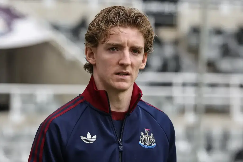 Newcastle United: Anthony Gordon ability questioned after Bayern Munich news