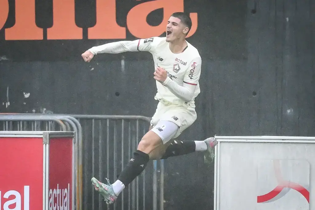 Newcastle United make contact to sign Belgian international striker
