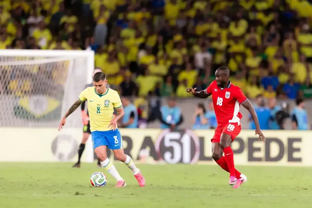 Newcastle United captain Bruno Guimaraes dodges awkward Alexander Isak question on World Cup duty