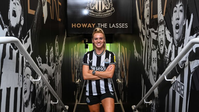 Emma Kelly Signs New Newcastle United Women Contract After Injury Comeback