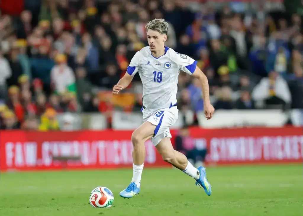 Newcastle United offered chance to sign Bayer Leverkusen winger