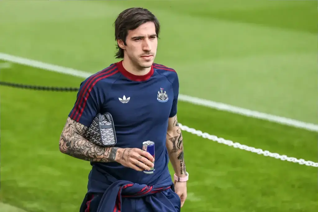 Fabrizio Romano drops late-night Sandro Tonali Newcastle United exit news