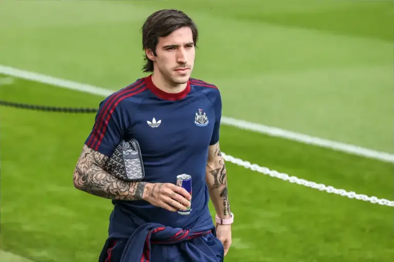 Fabrizio Romano drops late-night Sandro Tonali Newcastle United exit news