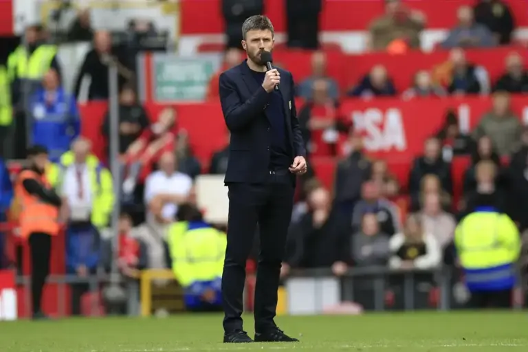 Newcastle United insider ‘laughs off’ Man Utd £40m transfer speculation