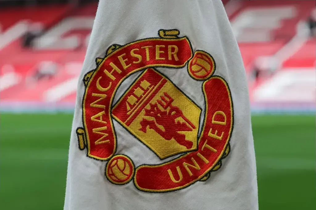 Newcastle United make contact for £60m Manchester United midfielder