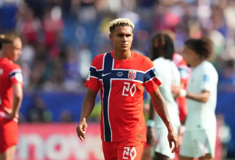 Newcastle United among favourites to sign €60m winger