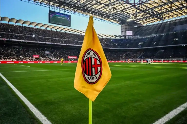 Newcastle United submit offer to sign AC Milan player
