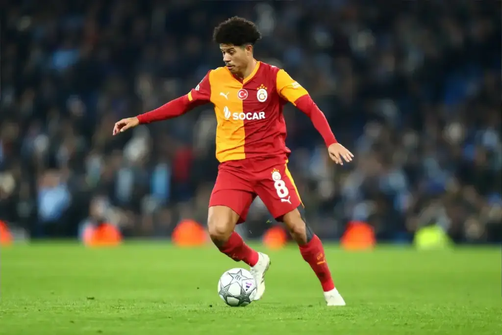 Newcastle United hold talks to sign £25m Brazilian international from Galatasaray