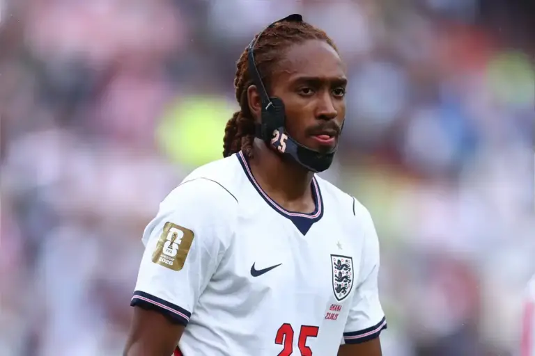 Newcastle United handed Djed Spence transfer boost by Roberto De Zerbi