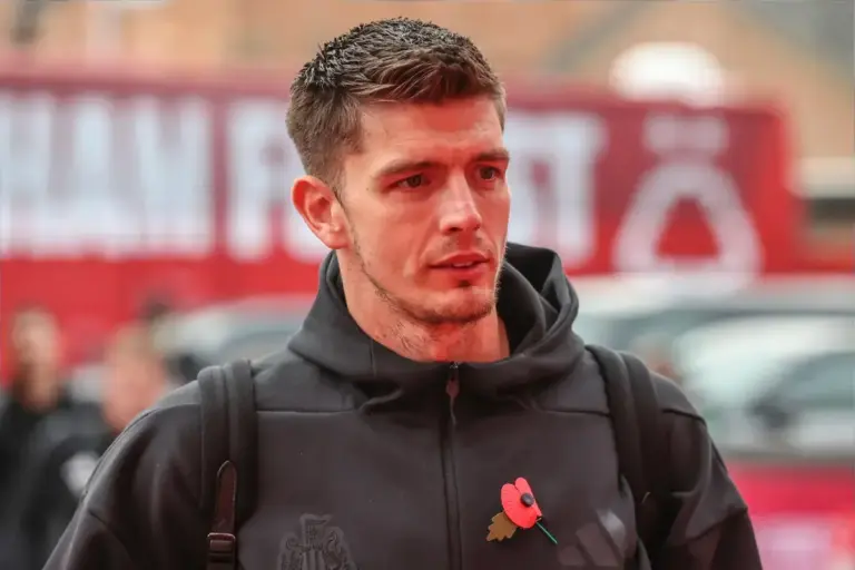 Nick Pope stance emerges after losing Newcastle starting place