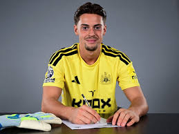 George Mair signs first Newcastle United professional deal on 17th birthday