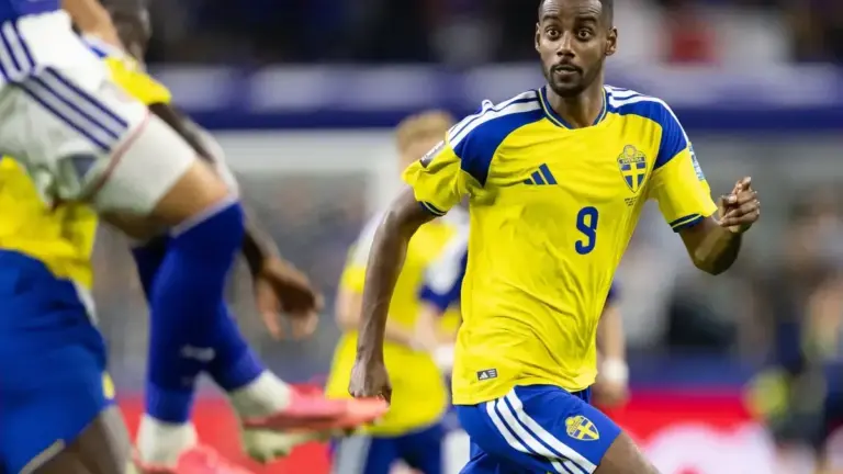 Alexander Isak dismisses Alan Shearer criticism after Newcastle return