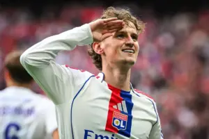 Newcastle tipped to lead Tyler Morton race as midfield plans take shape
