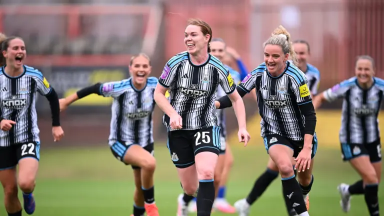 Newcastle Women sweep aside Durham as three scorers extend perfect start to five league wins